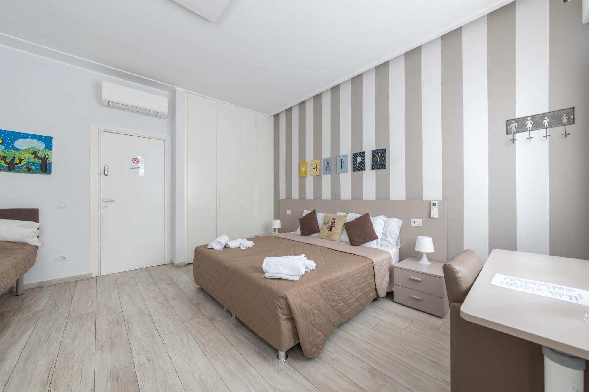 Chezromyk The Kosher B&B Milan Exterior photo